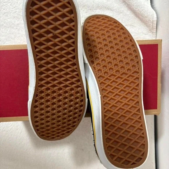 Vans Sk8-Hi National Geographic Size 7 Men’s 8.5 Women’s Pre-Owned - Picture 6 of 6